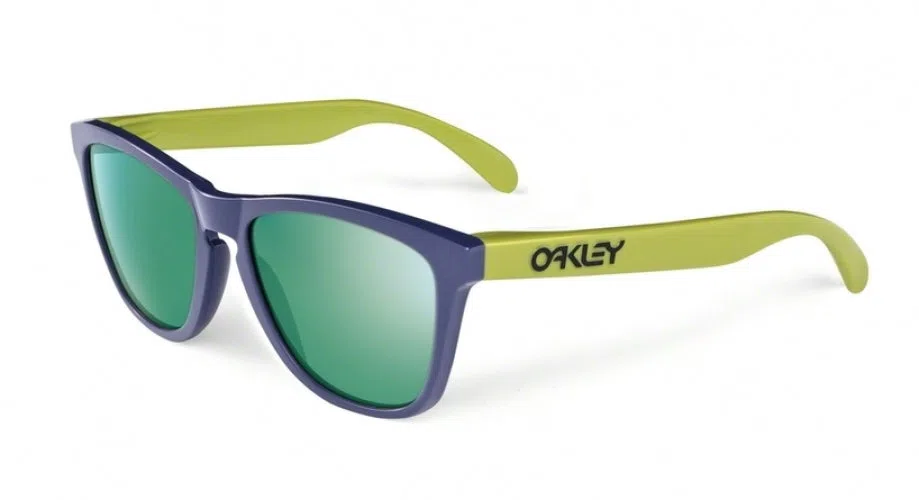 Oakley Frogskins 9013 Sunglasses - Crystal Clear - view 45
